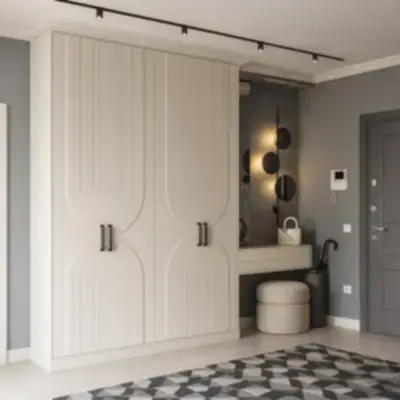 Корпусный шкаф в прихожую