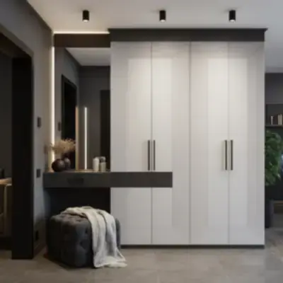 Корпусный шкаф в прихожую