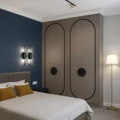 Распашной шкаф в спальню