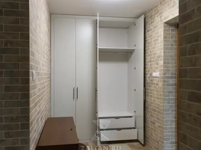 Наполнение встроенного шкафа