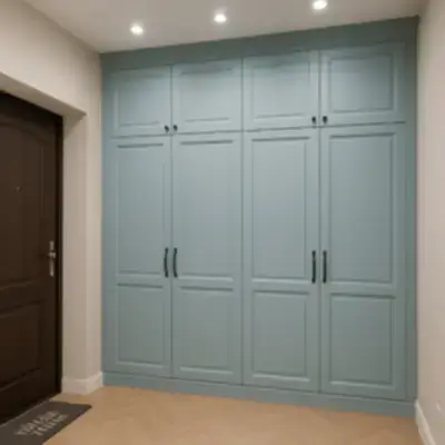 Встроенный шкаф в прихожую