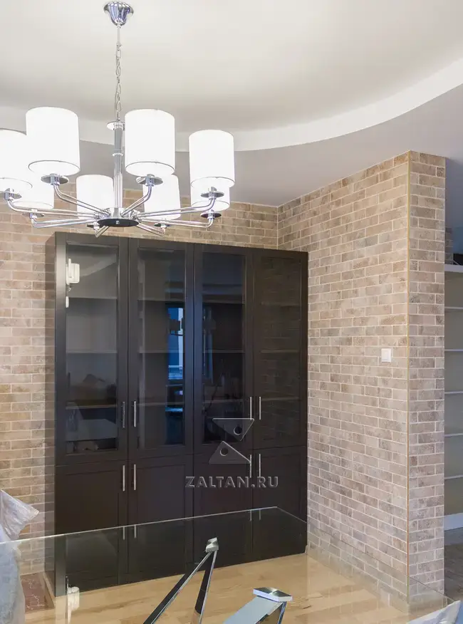 Распашной шкаф в гостиную