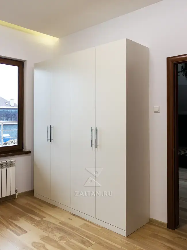 Шкаф в спальню