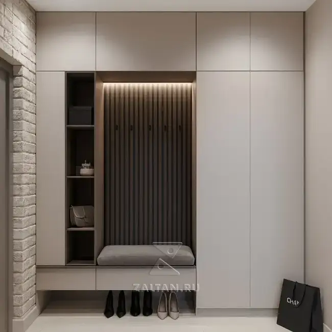 Прихожая с реечной нишей