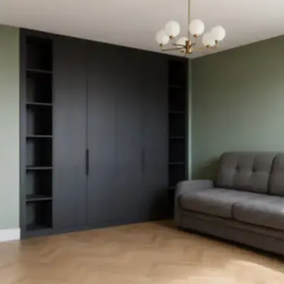 Встроенный распашной шкаф