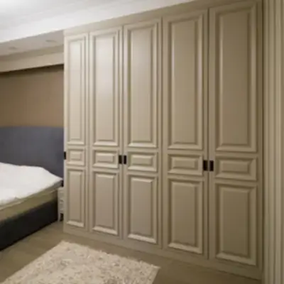 П-образный шкаф вокруг кровати