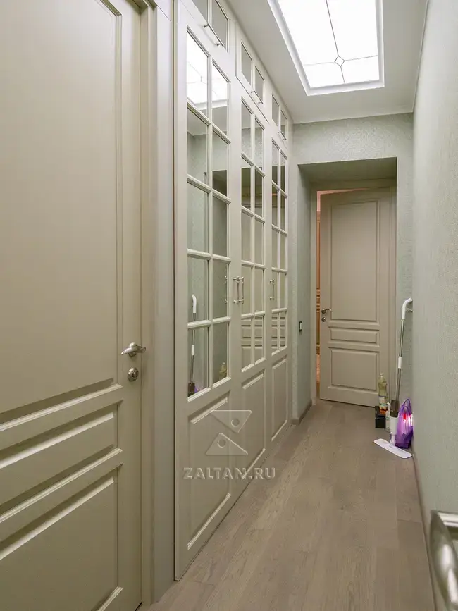 П-образный распашной шкаф