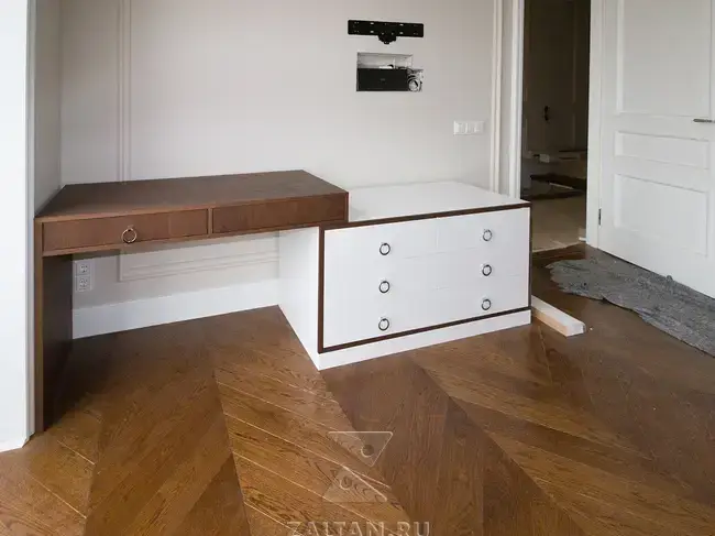 Комод с 6 ящиками