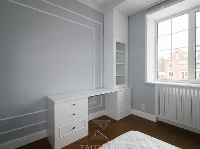 Рабочее место в спальне