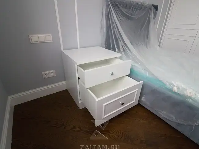 Тумба в классическом стиле