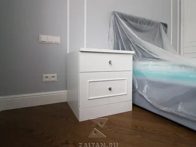 Тумба в спальню из МДФ