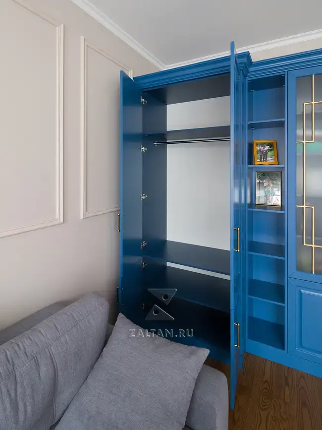 Секция под верхнюю одежду