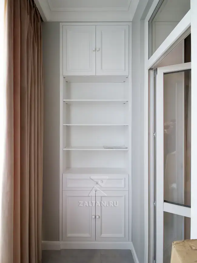 Шкаф стеллаж на балкон