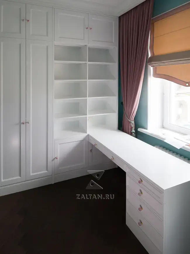 Шкаф совмещённый с рабочим местом