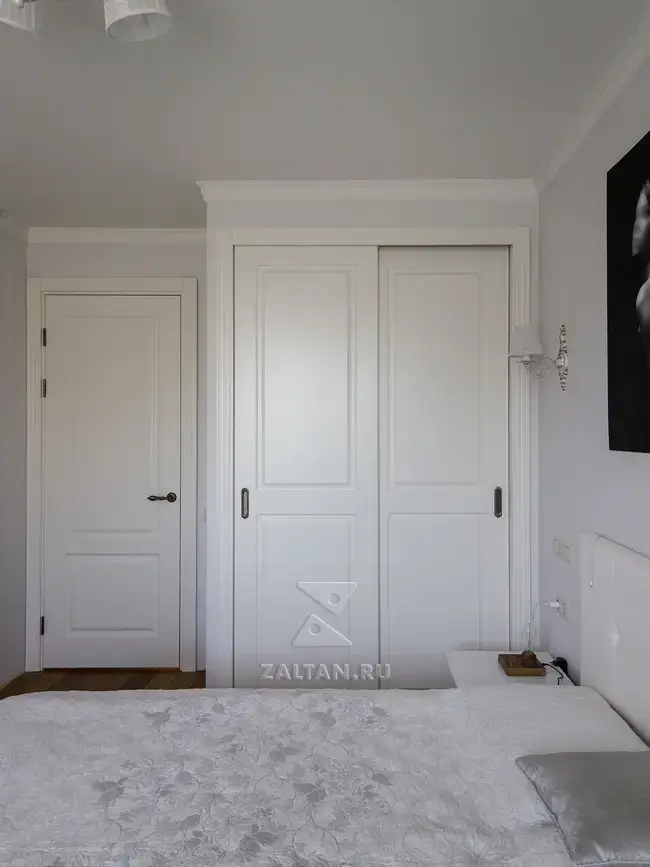 Белый шкаф-купе