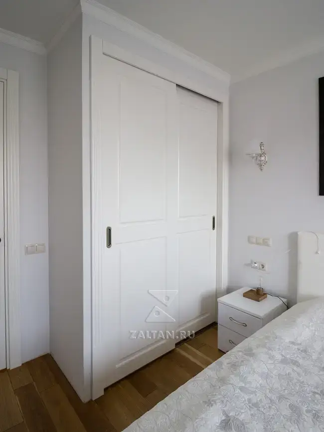 Двухдверный шкаф-купе