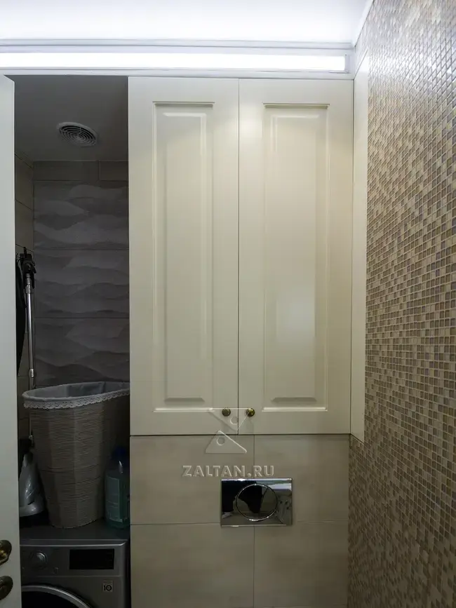 Шкаф над инсталяцией