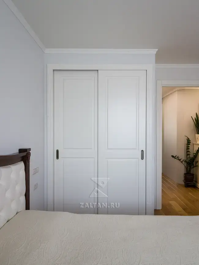 Двухдверный шкаф-купе