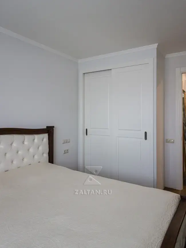 Шкаф-купе с раздвижными дверьми