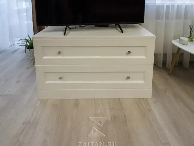 Тумба под ТВ в гостиной