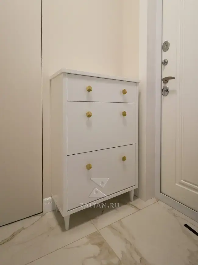 Белая тумба под обувь