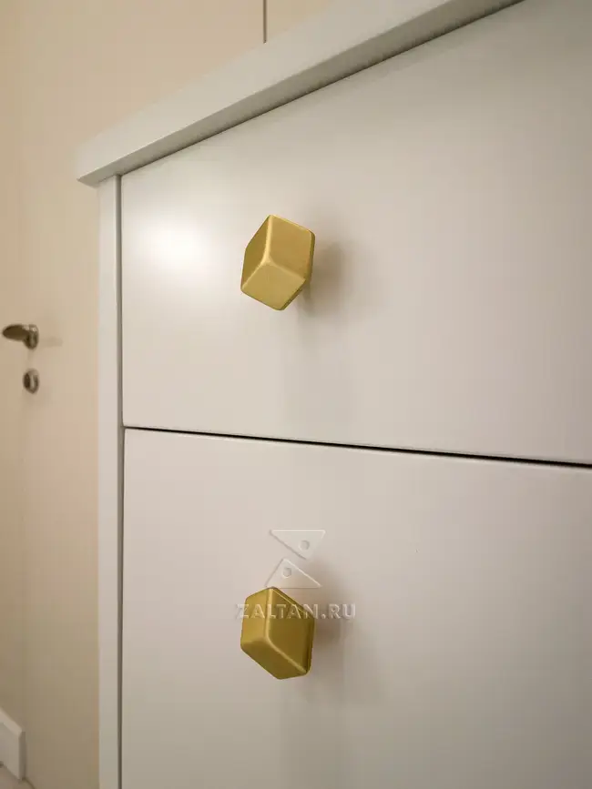 Тумба под обувь в коридоре