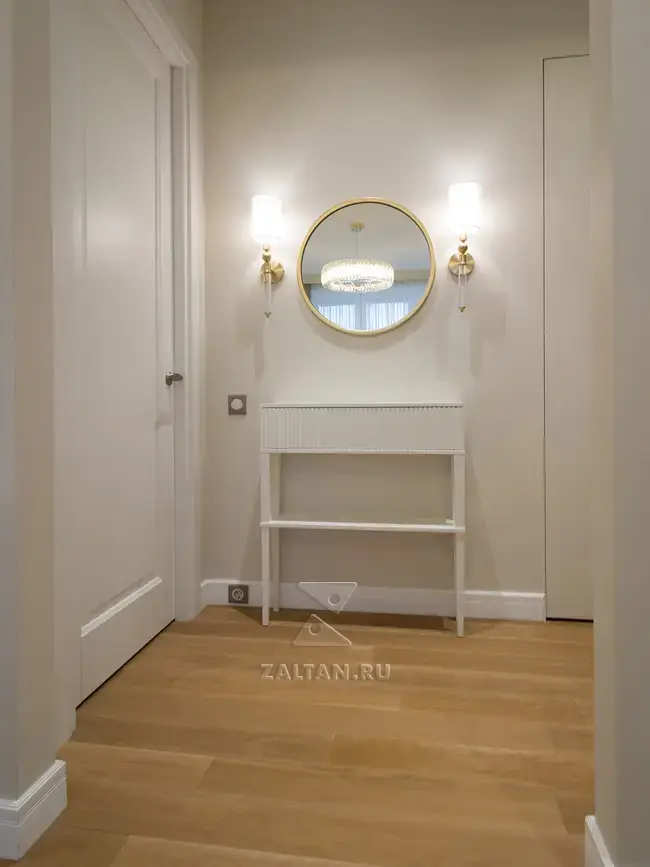 Белая тумба в прихожую