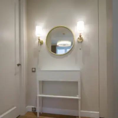 Консоль в прихожую