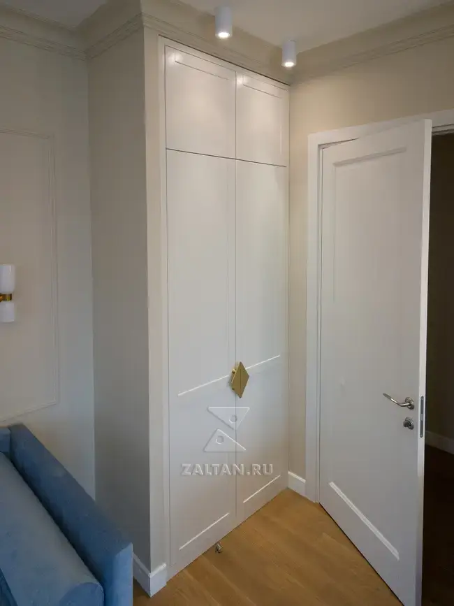Белый шкаф встройка
