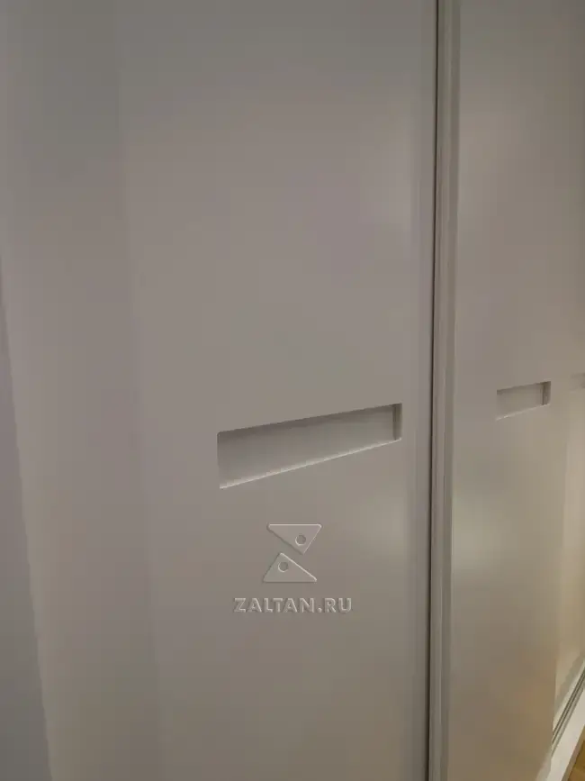 Интегрированные ручки на пласти