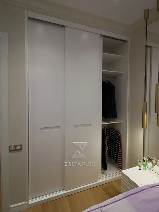 Шкаф-купе в спальне наполнение