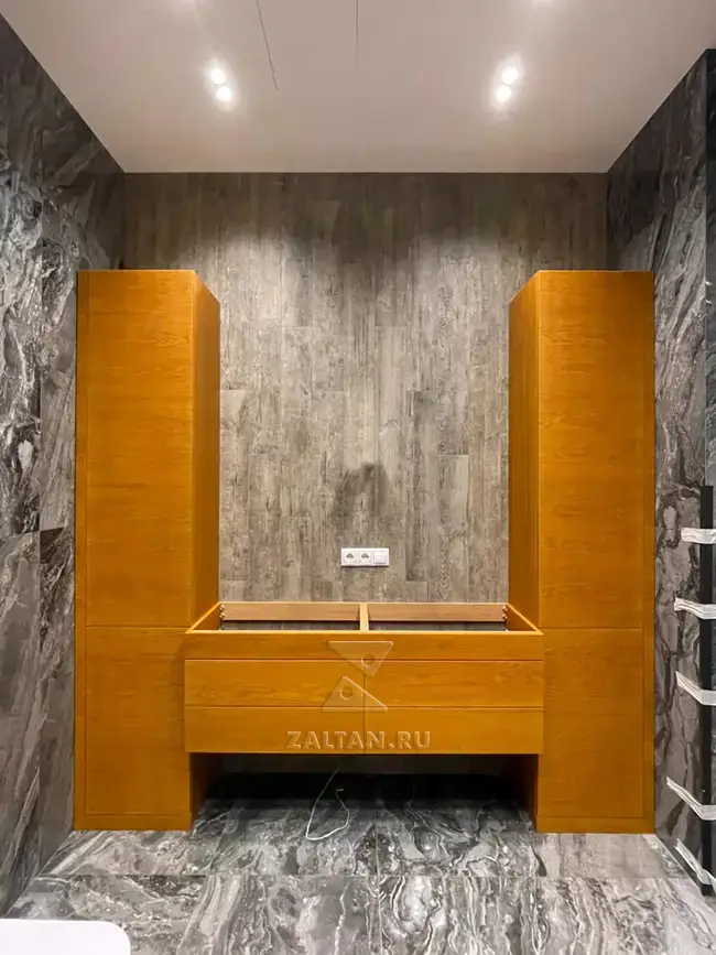 Тумба в ванную из шпона дуба