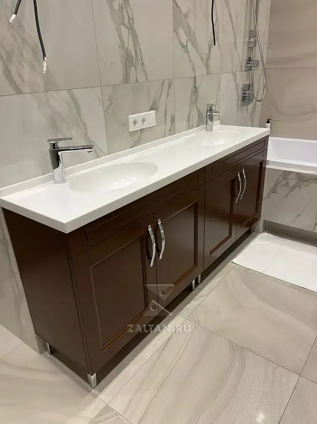 Тумба под две раковины в ванную