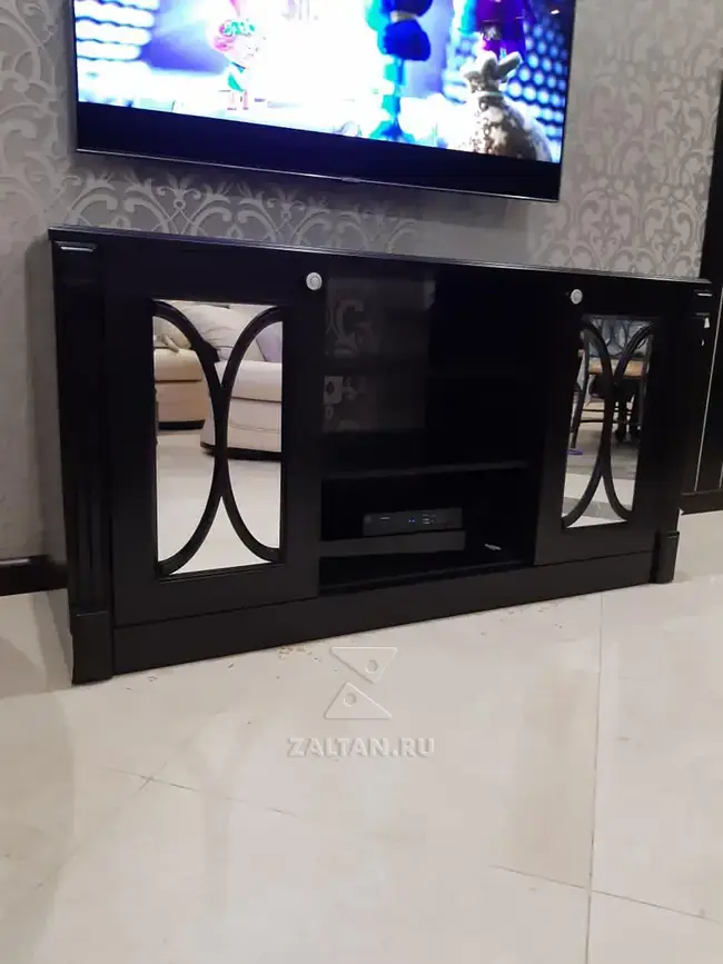 Тумба под ТВ зону