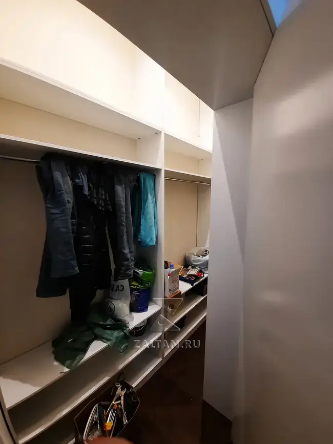 Гардеробная внутри шкафа