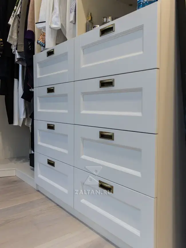 Комод в гардеробной