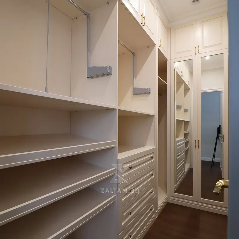 Гардеробная Г-образная