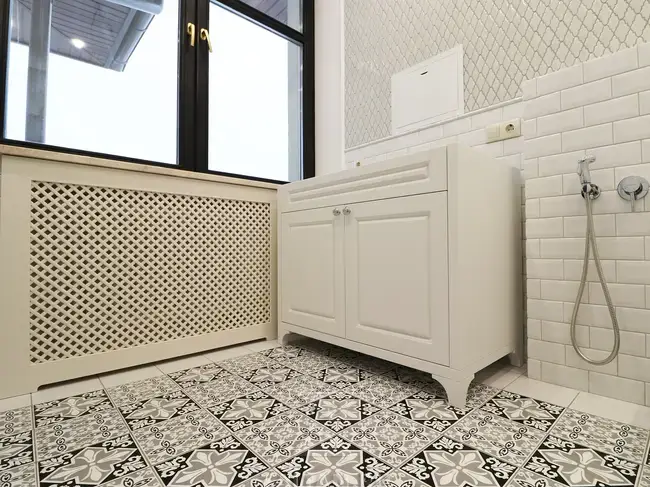 Тумба на ножках в ванную