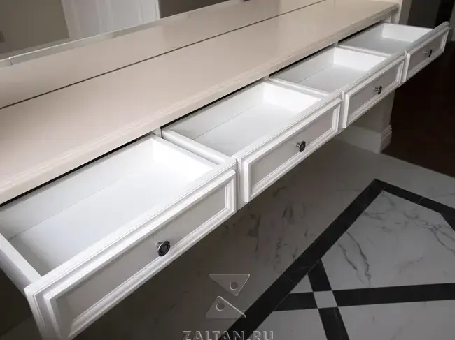 Ящики с доводчиками