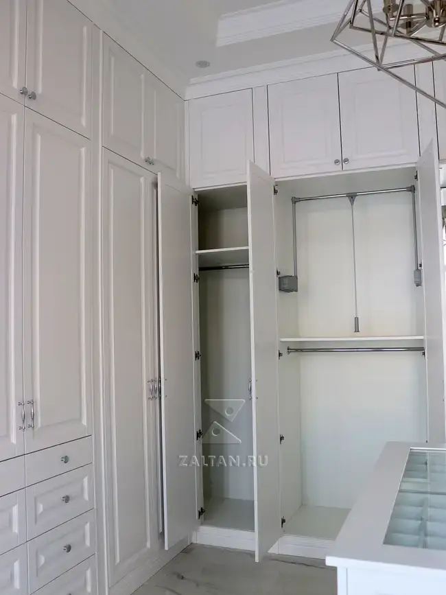 Пантографы и штанги в шкафу