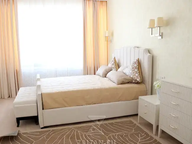 Мебель в спальню тумба и комод