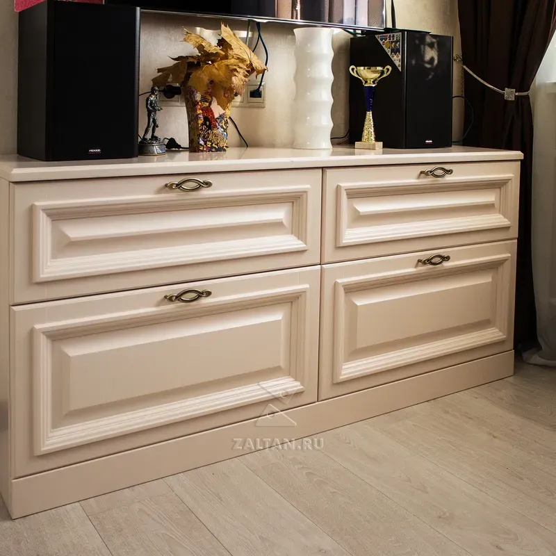 Комод с ящиками под ТВ