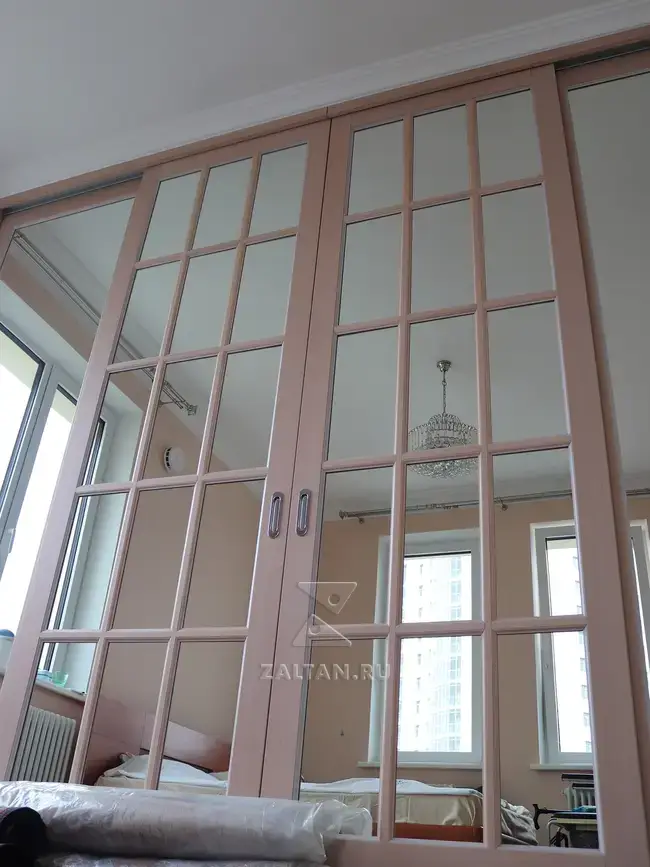 Зеркальные двери-купе