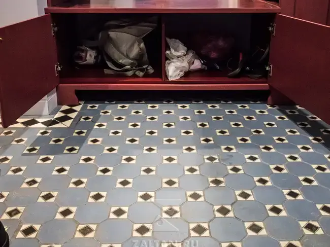 Нижний шкаф под обувь