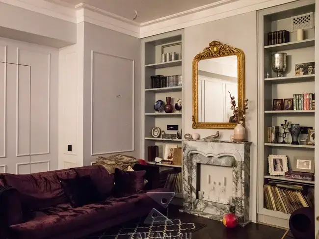 Стеллажи в гостиной