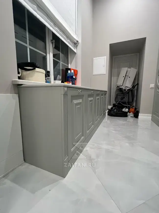 Комод в узкий коридор Леннард