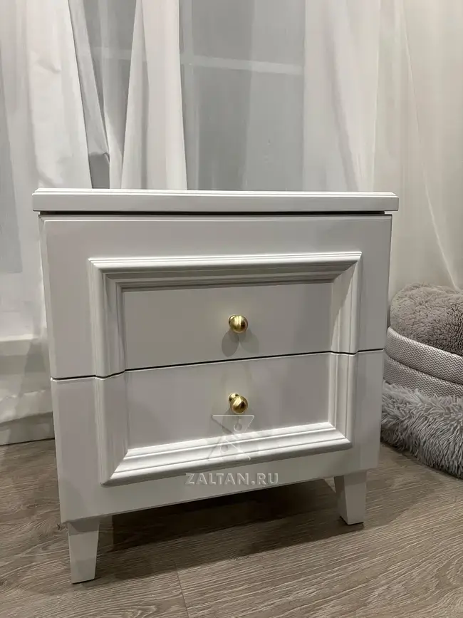 Тумба в классическом стиле