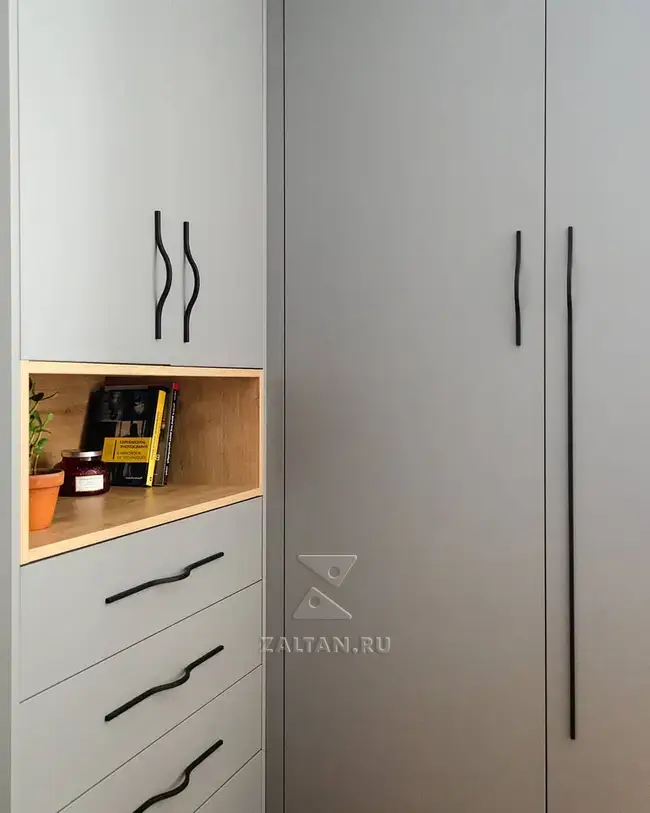 Современный шкаф в спальню