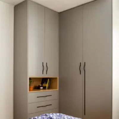 Современный шкаф в спальню