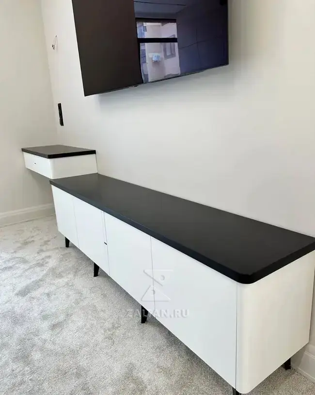 ТВ тумба и туалетный столик